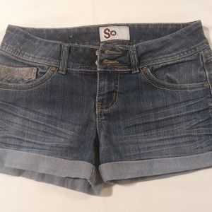 SO denim shorts Juniors size 3